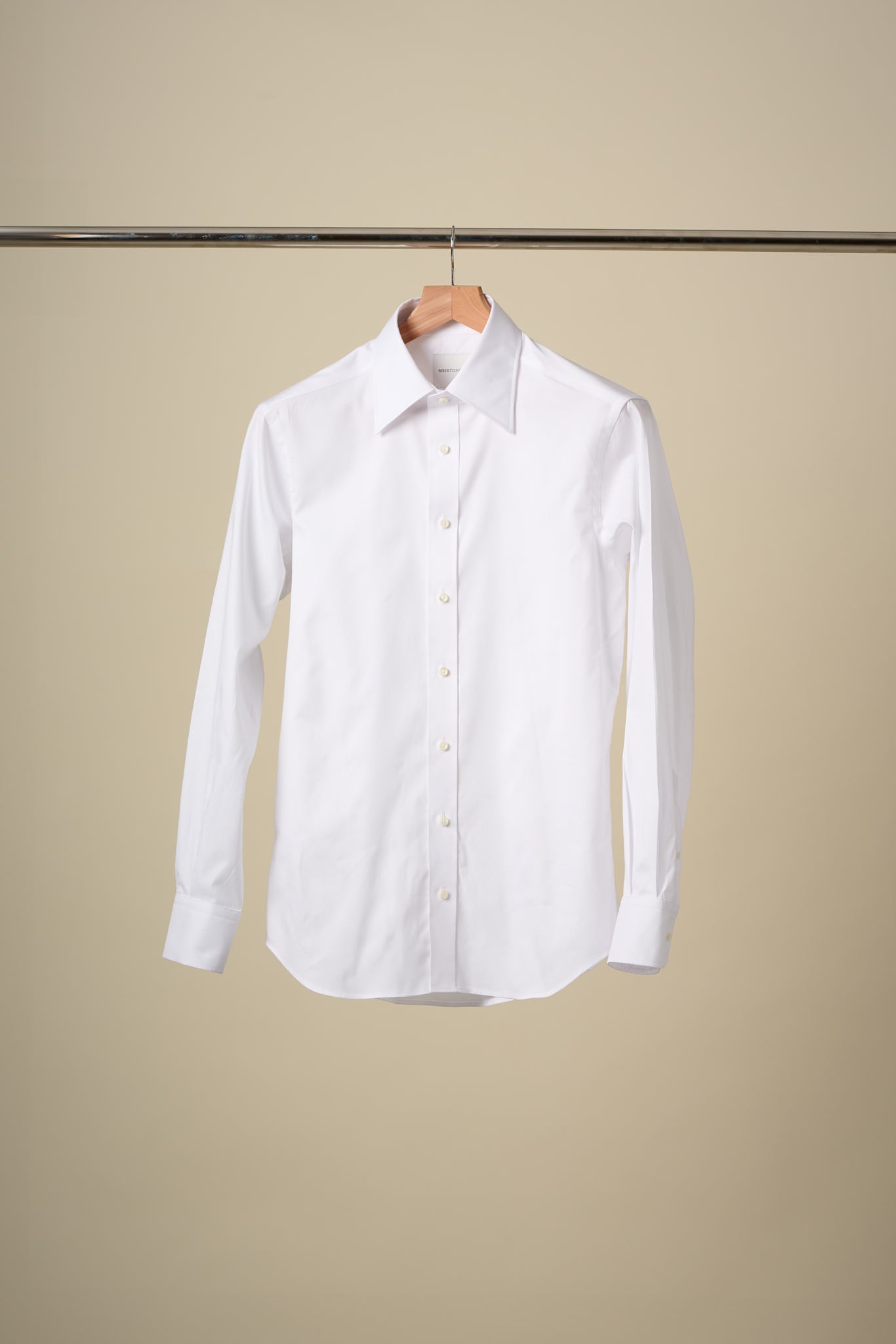 White Pinpoint RTW
