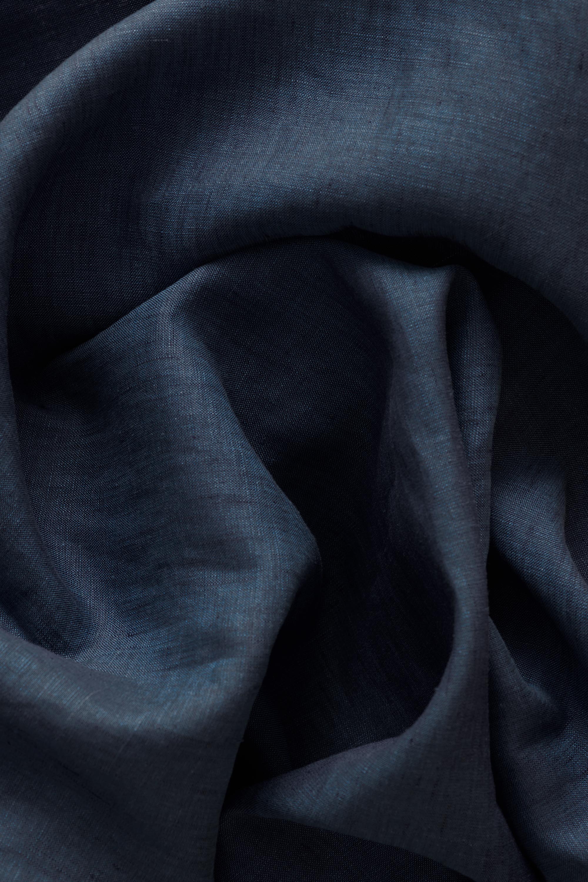 Midnight linen
